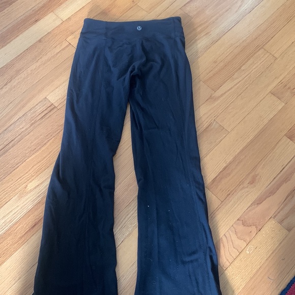 Lululemon yoga pants - Picture 4 of 5